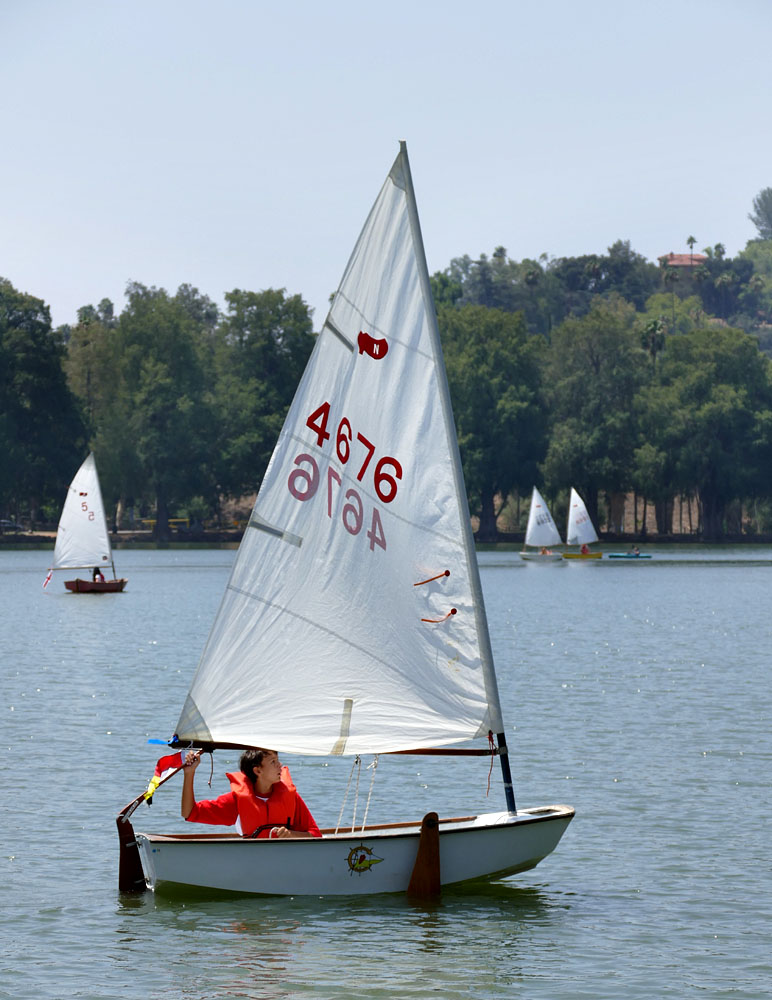 16Sailing-Web1010577w